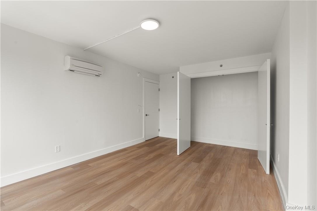1 Lyon Place - Photo 13