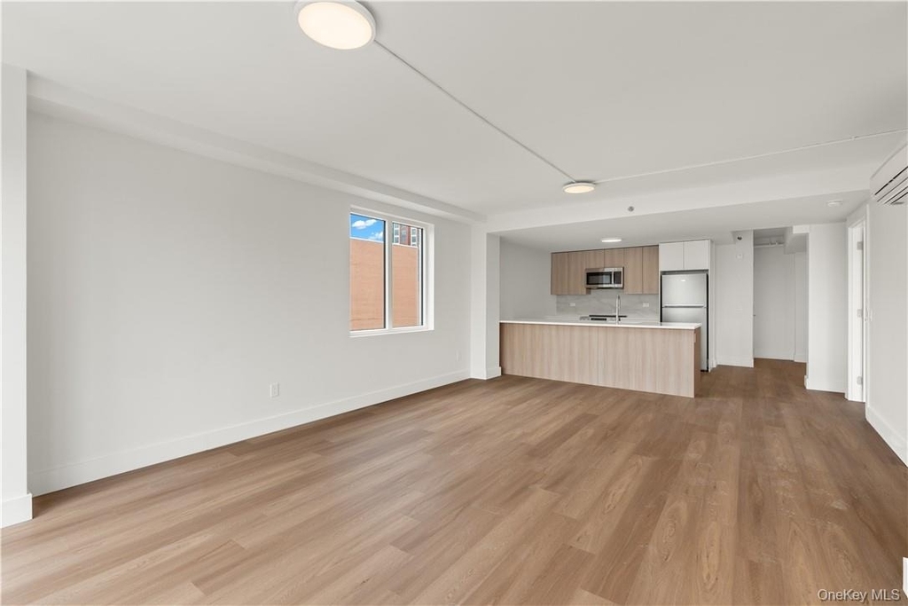 1 Lyon Place - Photo 11