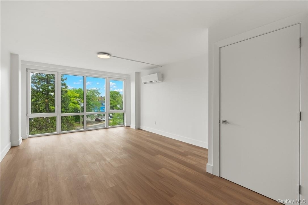 1 Lyon Place - Photo 3