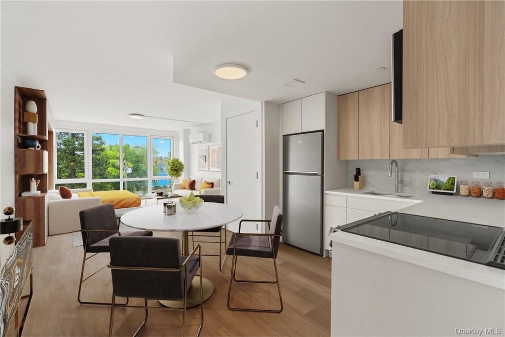 1 Lyon Place - Photo 1