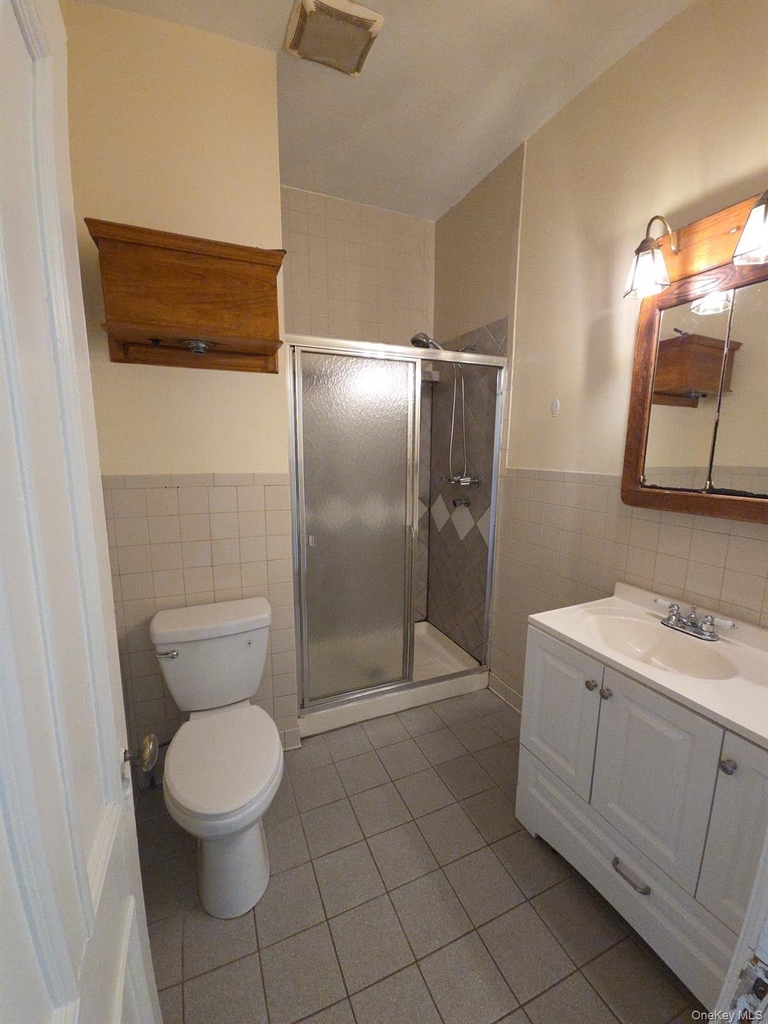 6 6 Eastman Terrace - Photo 4