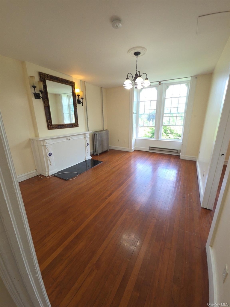 6 6 Eastman Terrace - Photo 5