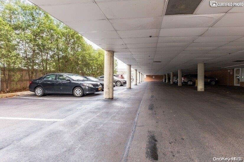 205 Mineola Boulevard - Photo 27