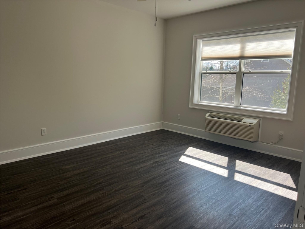 11 Farries Avenue - Photo 2