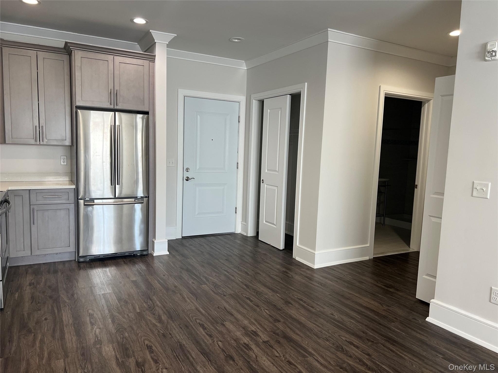 11 Farries Avenue - Photo 1