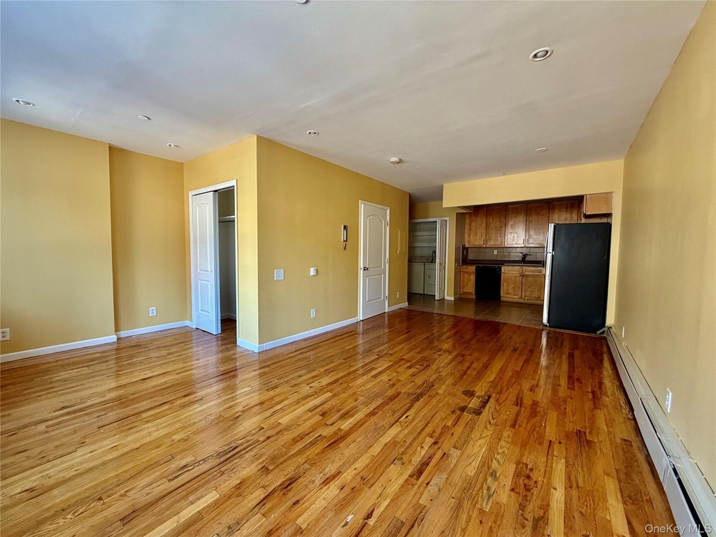 10422 39th Avenue - Photo 2