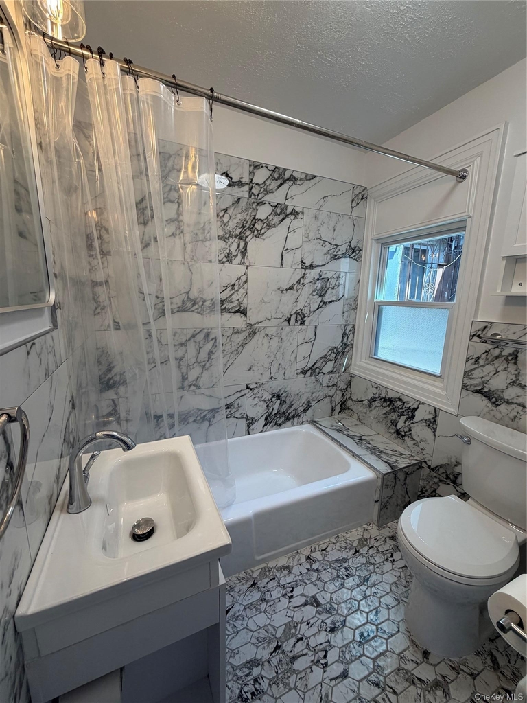 96-17 69 Avenue - Photo 5