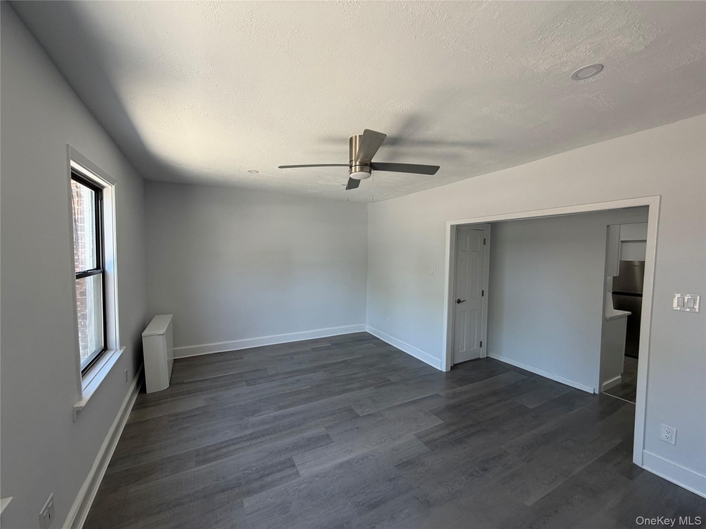 96-17 69 Avenue - Photo 3