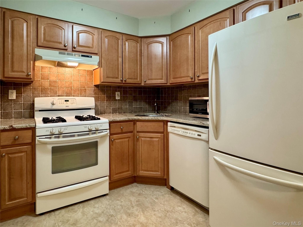 66-06 70th Street - Photo 1