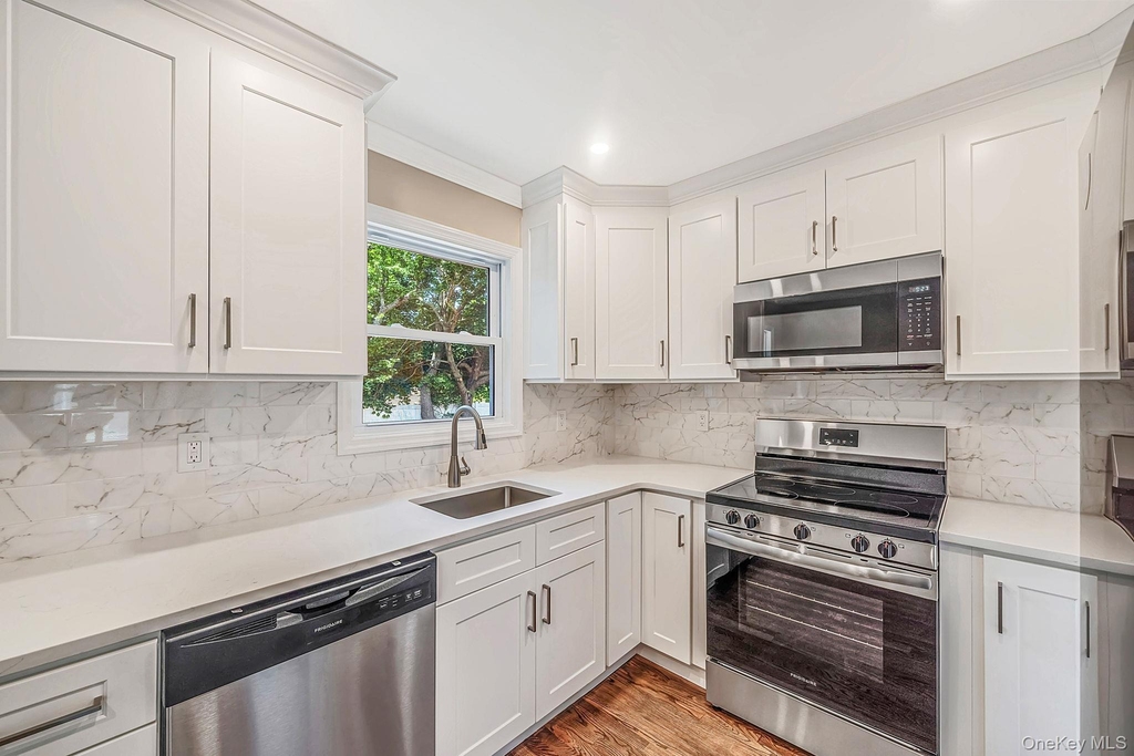 610 Americus Avenue - Photo 11
