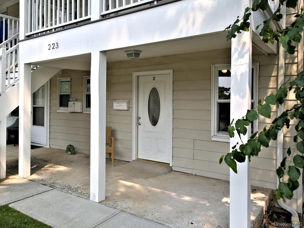 223 S Ridge Street - Photo 4