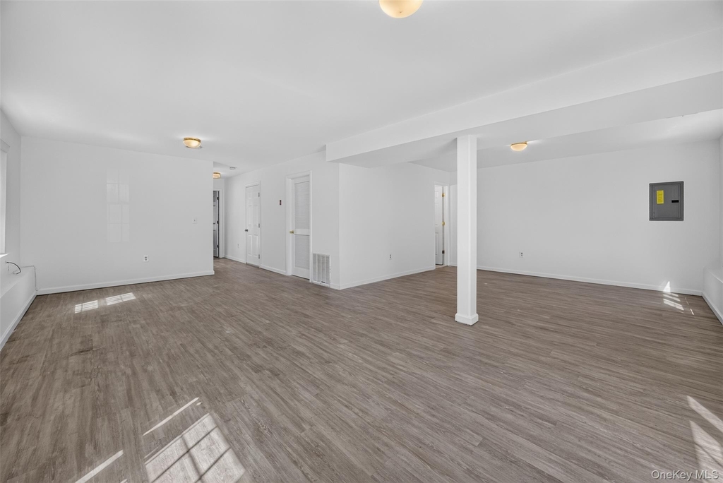 41 Genung Street - Photo 23