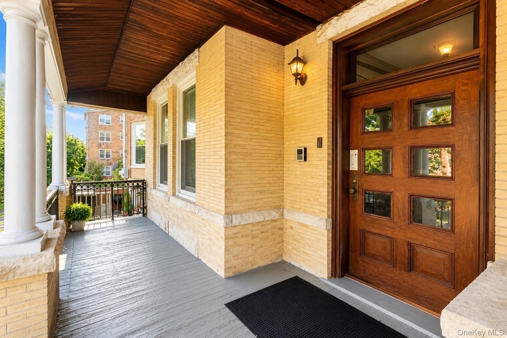 205 E Prospect Avenue - Photo 2