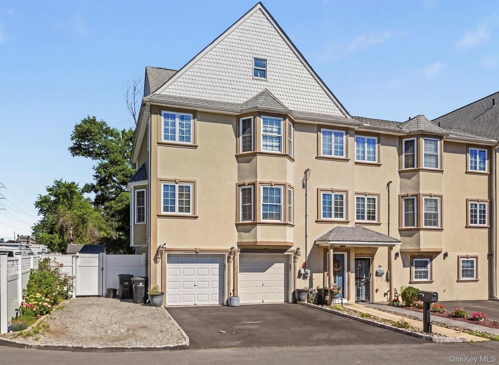 42 Leonard Street - Photo 0