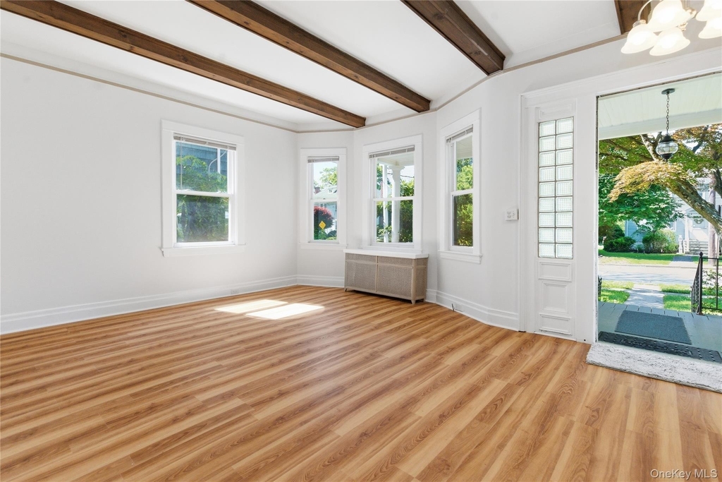 82 Quinby Avenue - Photo 4