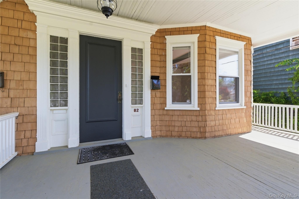 82 Quinby Avenue - Photo 2