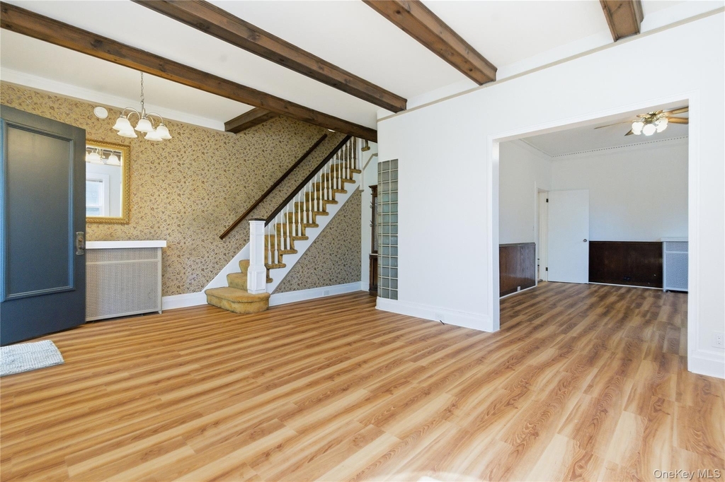 82 Quinby Avenue - Photo 6