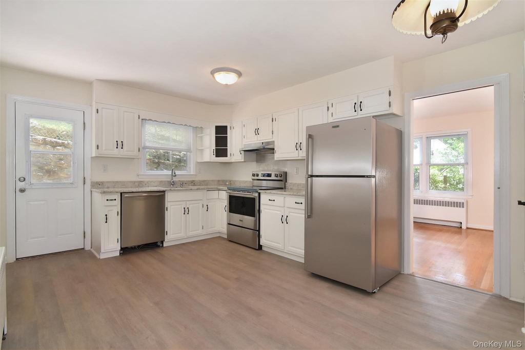 74 Briary Road - Photo 7