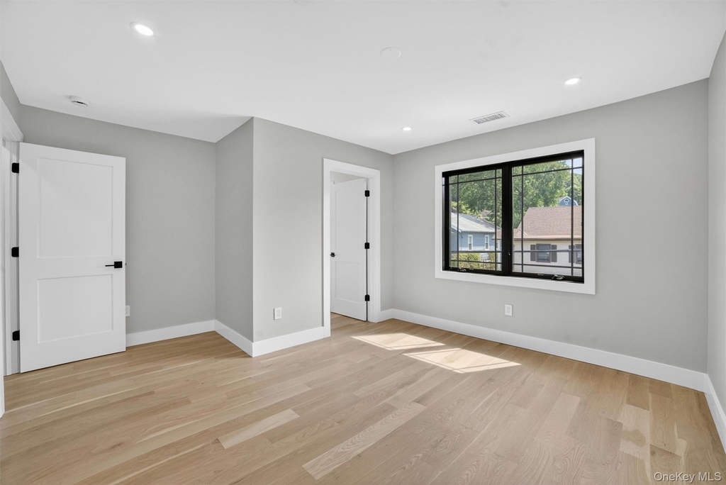 23 Hudson Avenue - Photo 22