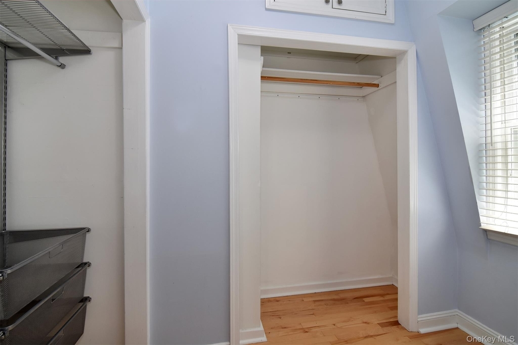 152 Broadway - Photo 18