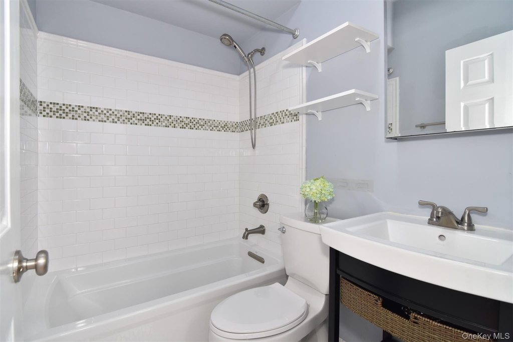 152 Broadway - Photo 24