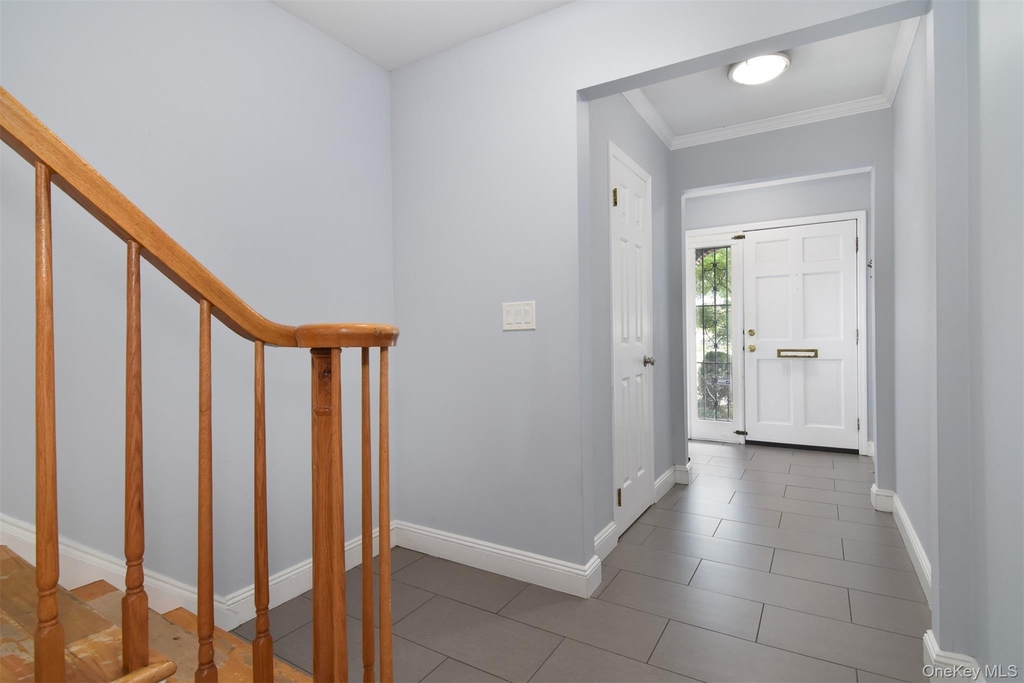 152 Broadway - Photo 4