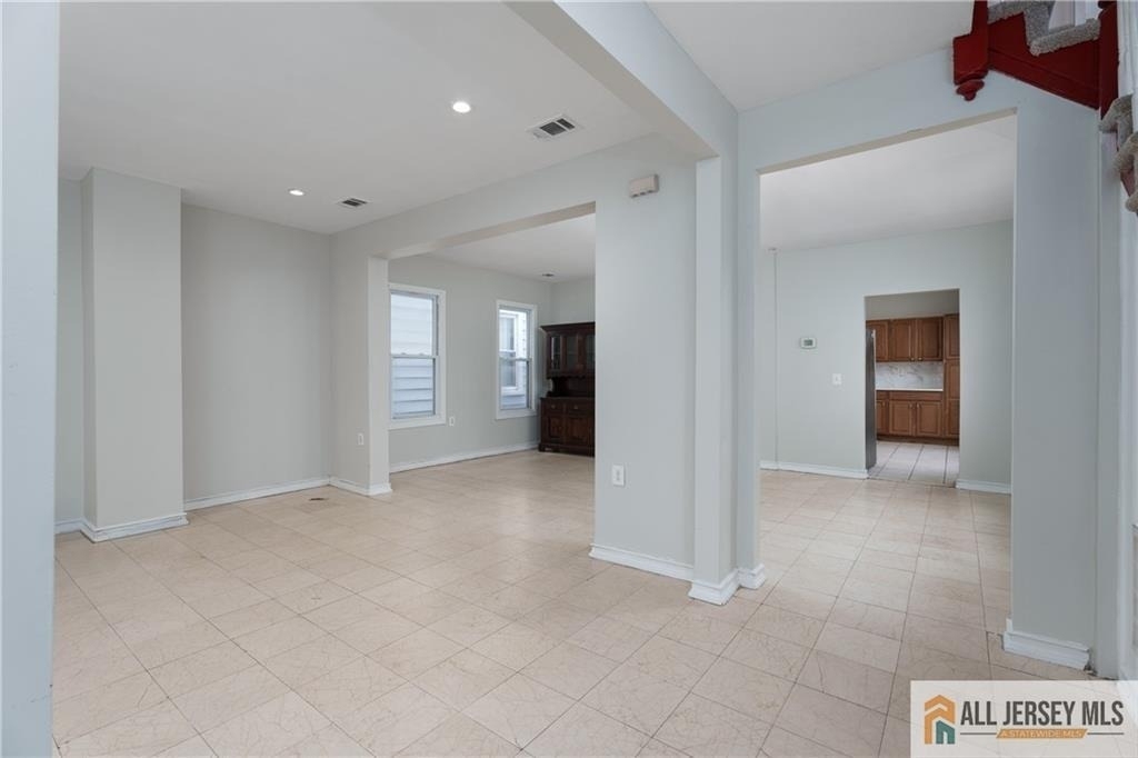 264 Seaman Street - Photo 2