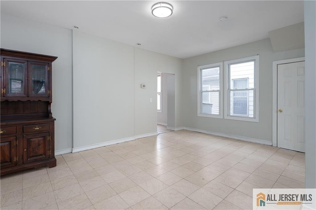 264 Seaman Street - Photo 8