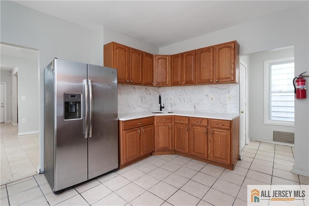 264 Seaman Street - Photo 12