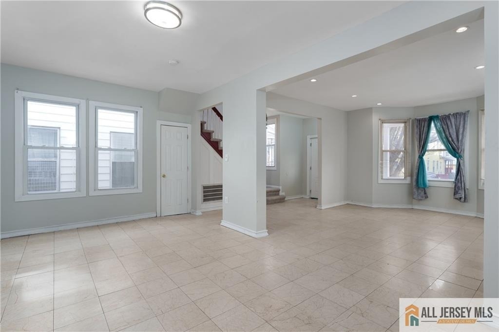 264 Seaman Street - Photo 6