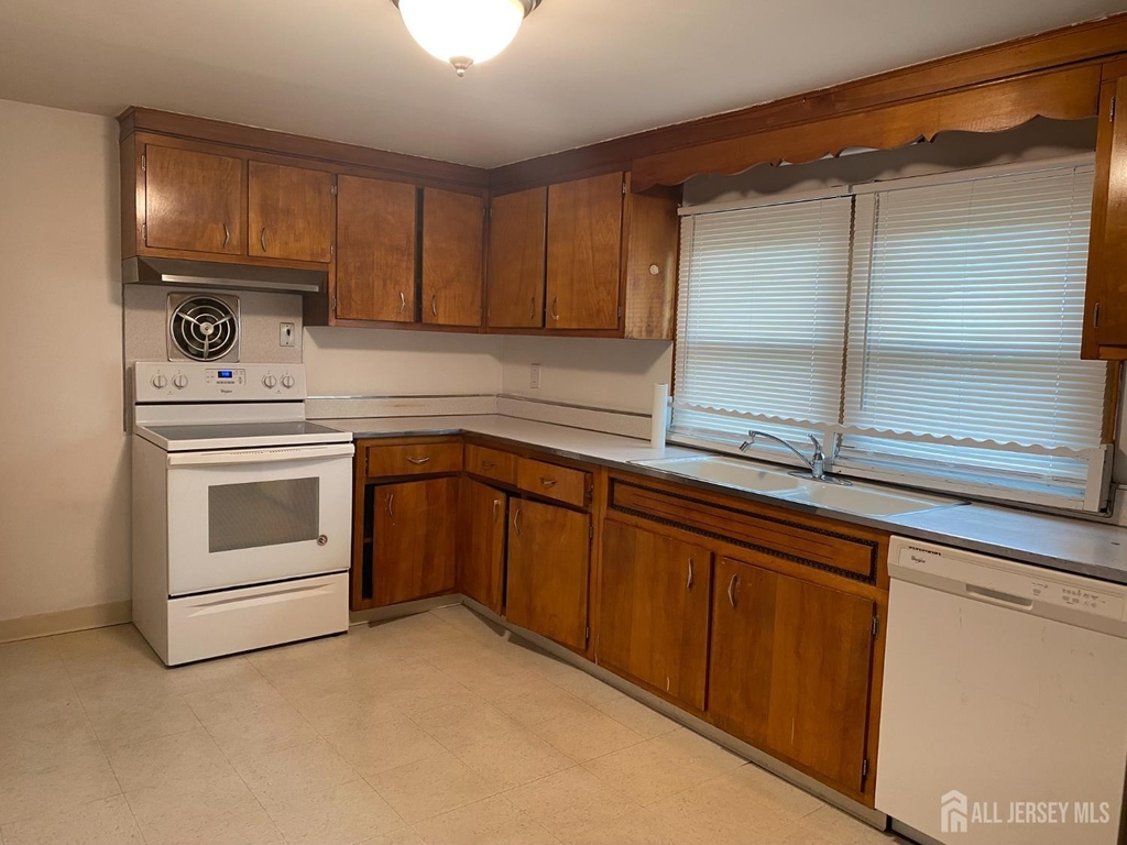 123 Highland Avenue - Photo 4
