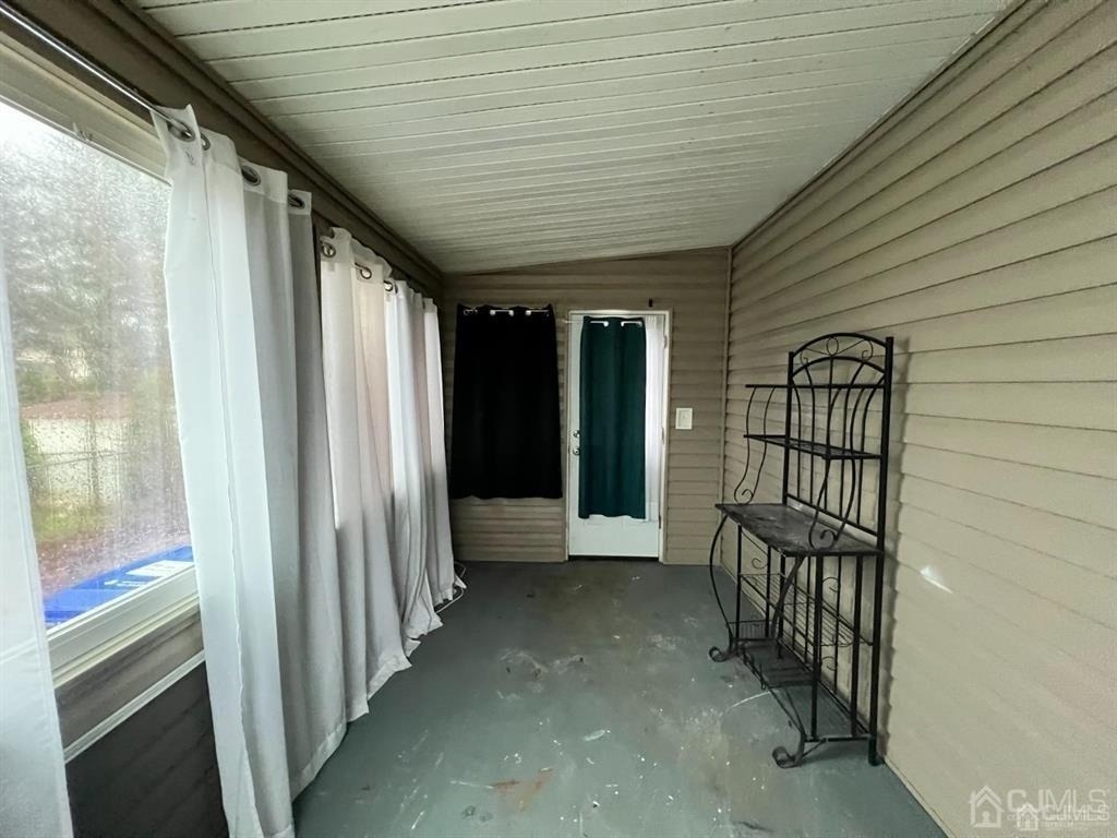 13 Sheridan Avenue - Photo 16