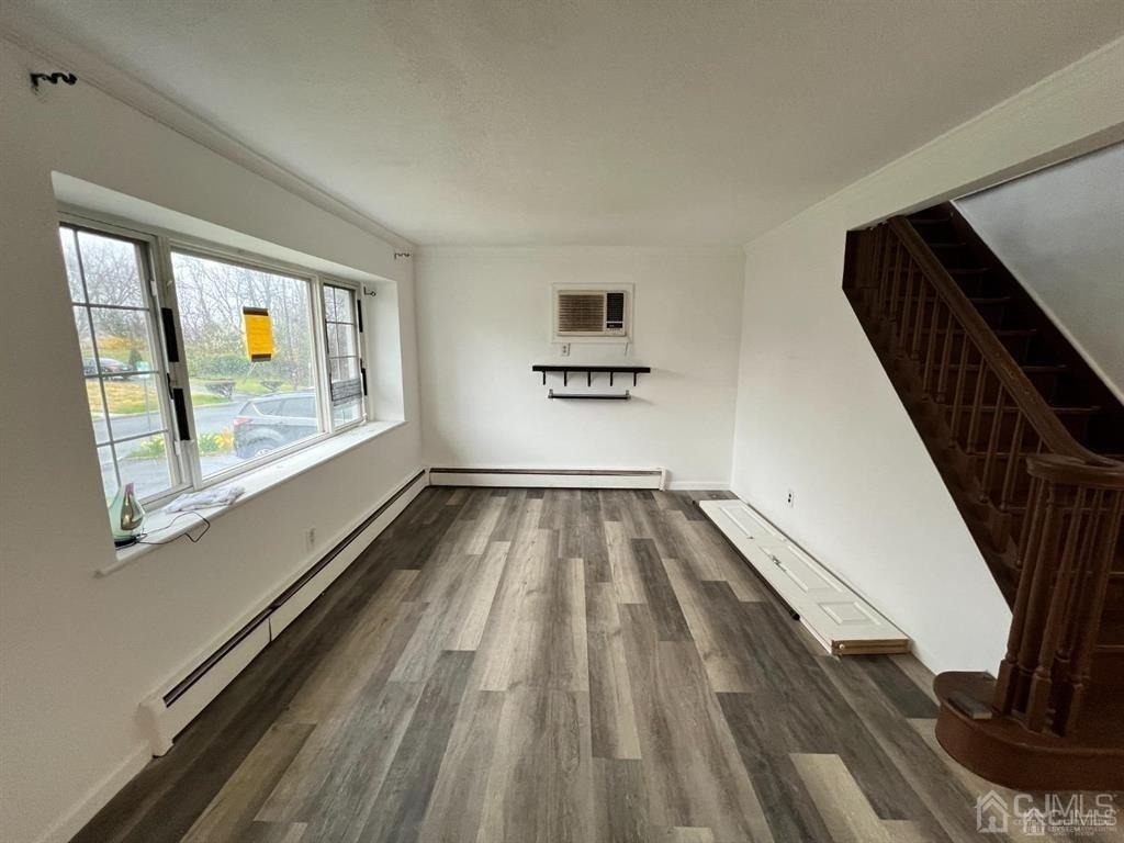 13 Sheridan Avenue - Photo 2