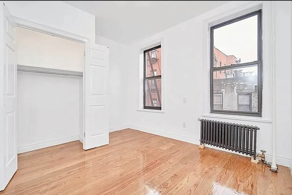 172 Mulberry Street - Photo 1