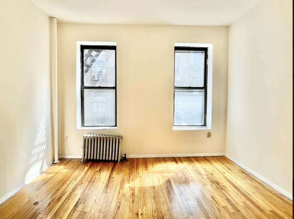230 E 25th Street - Photo 3