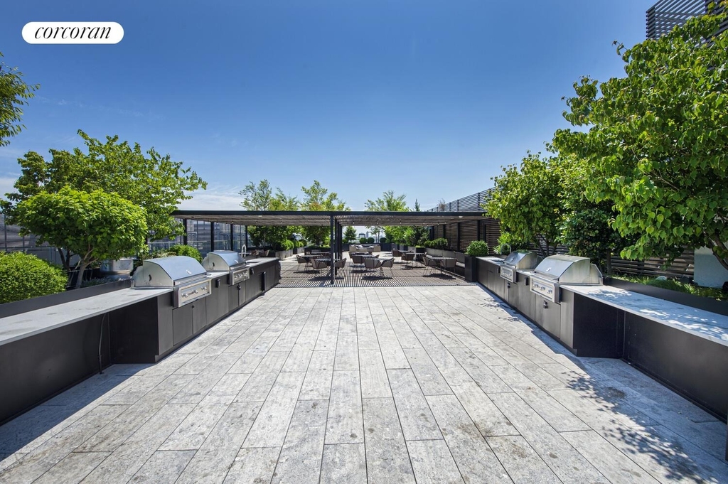 54 Noll Street - Photo 9