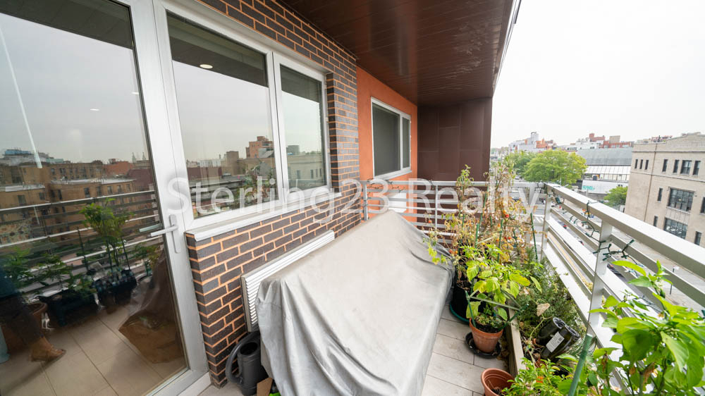23-15 Astoria Boulevard - Photo 5