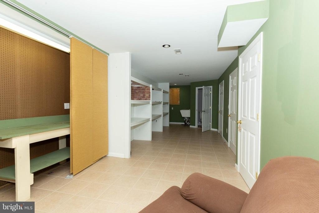180 Muirfield Court - Photo 40