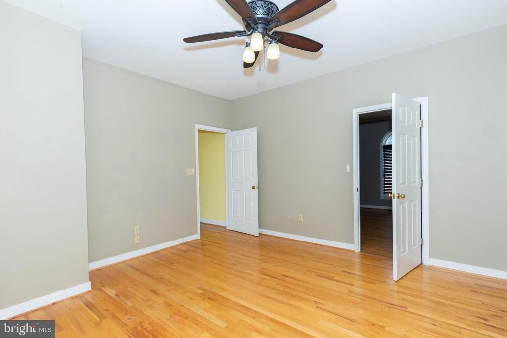 180 Muirfield Court - Photo 6