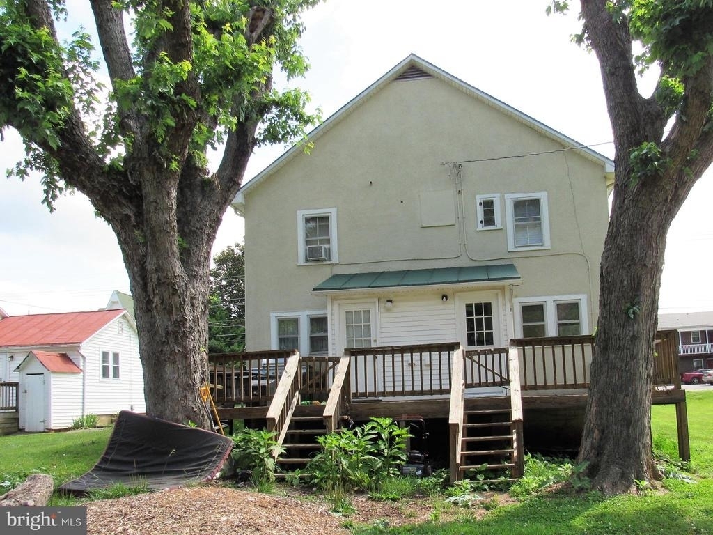 105 George Street N - Photo 2