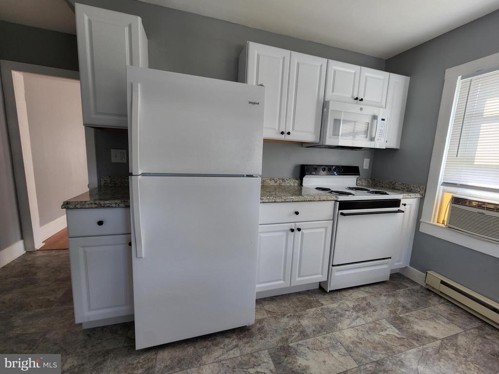 105 George Street N - Photo 5