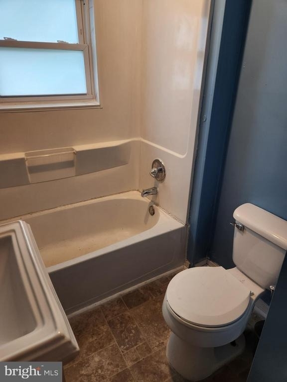 229 Porter Avenue - Photo 6