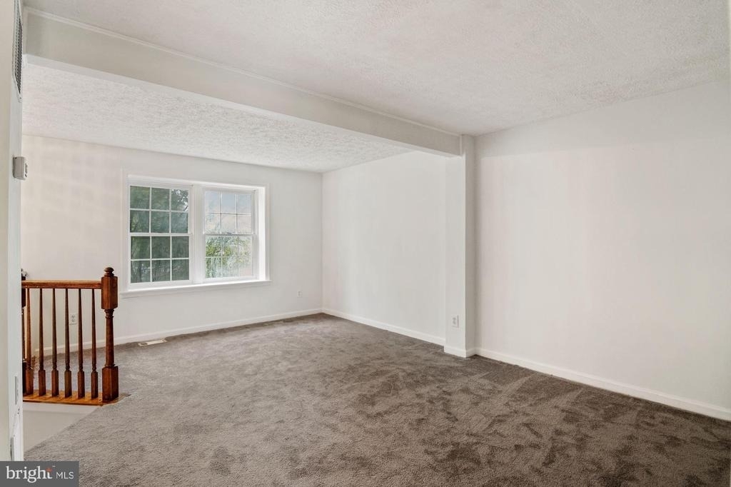 302 Ridgecrest Court - Photo 9