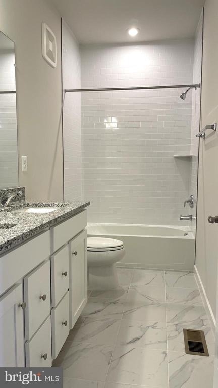 223 B Park Central Terrace - Photo 36