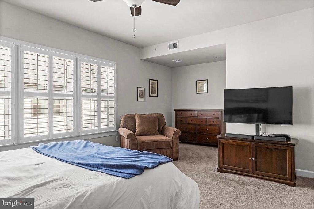 43386 Whitehead Terrace - Photo 21
