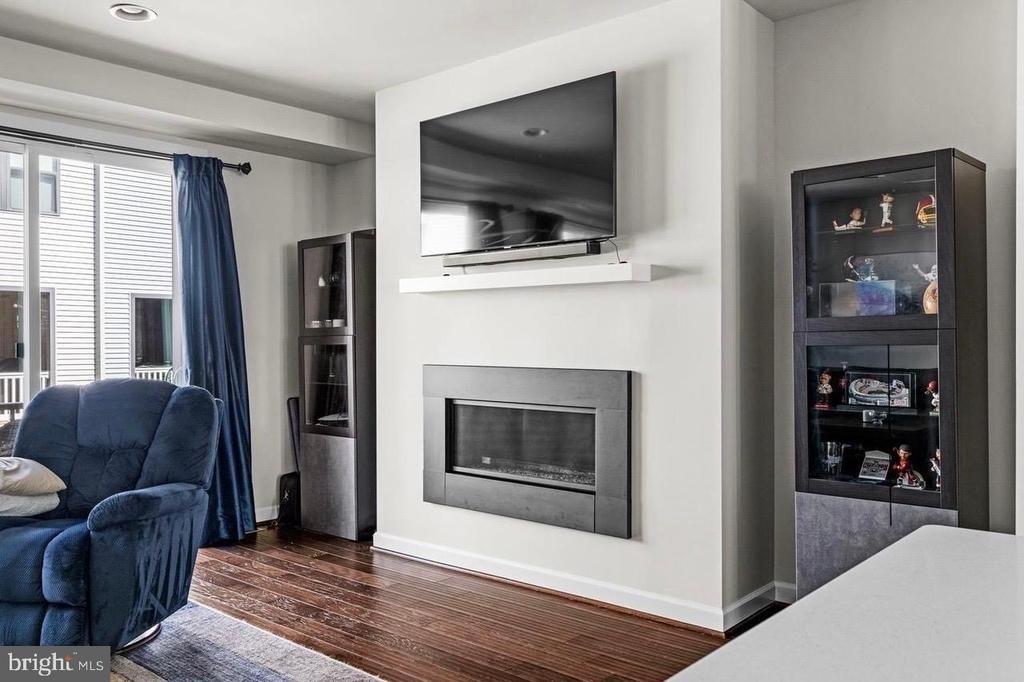 43386 Whitehead Terrace - Photo 10