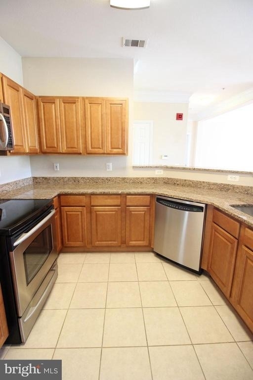 1550 Spring Gate Drive - Photo 5