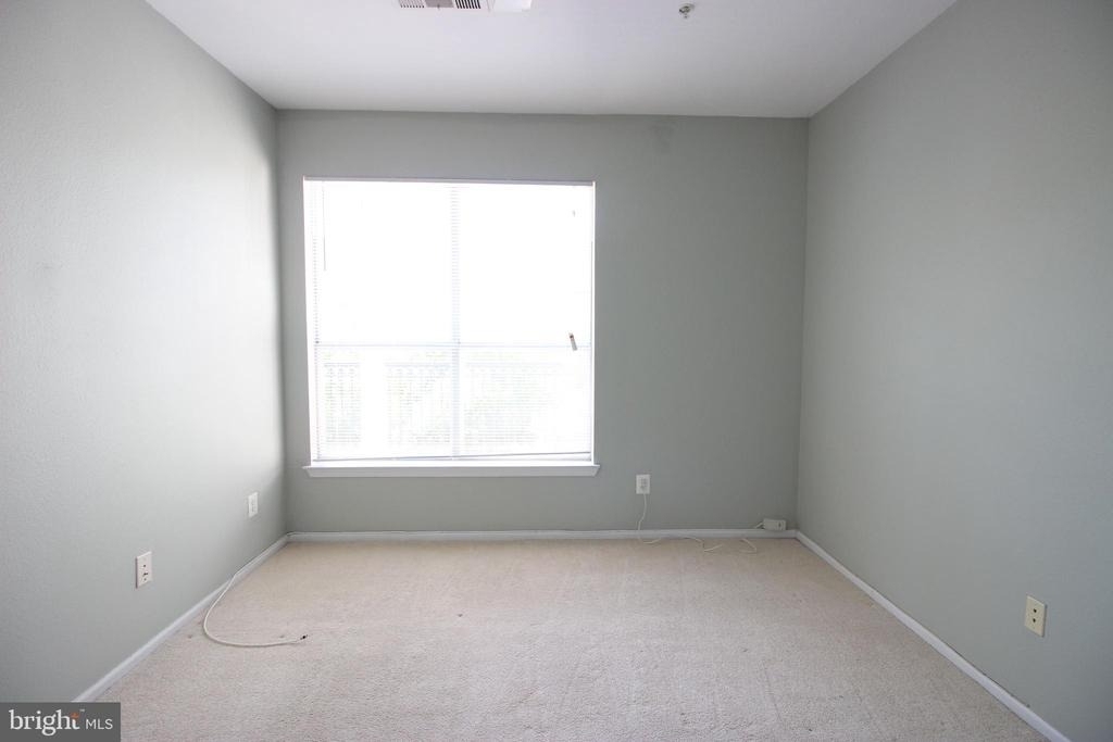 1550 Spring Gate Drive - Photo 11