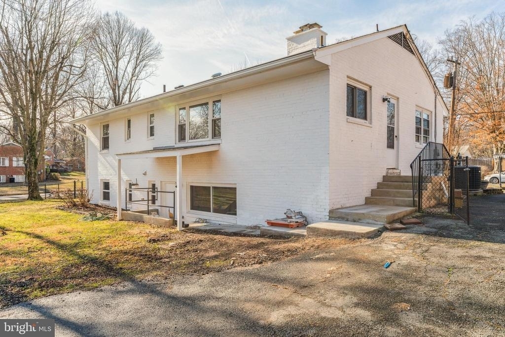 5424 Ferndale Street - Photo 29