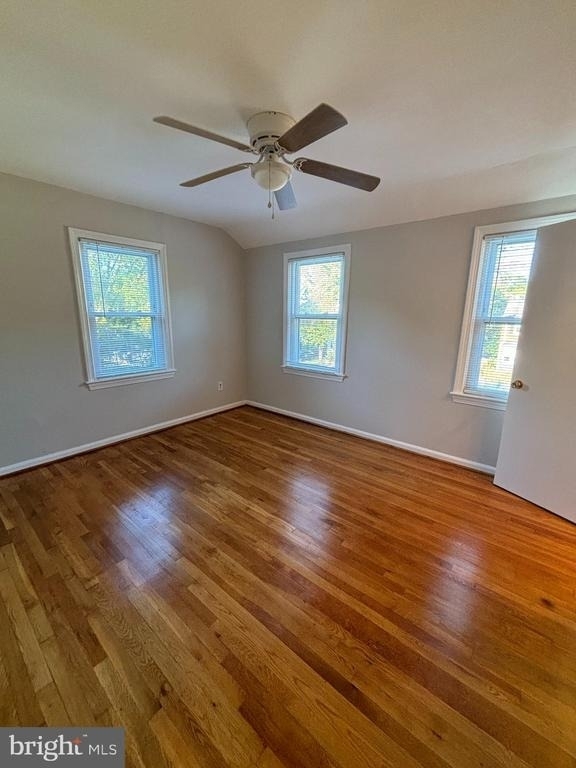 2856 Fairhaven Avenue - Photo 8